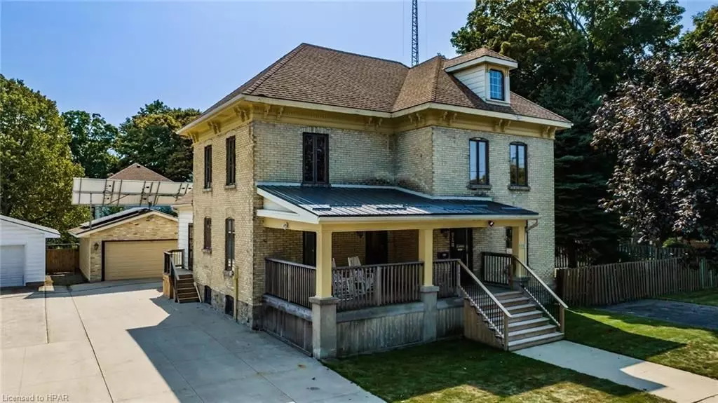 Huron, ON N7A 2E4,123 ELGIN AVE W