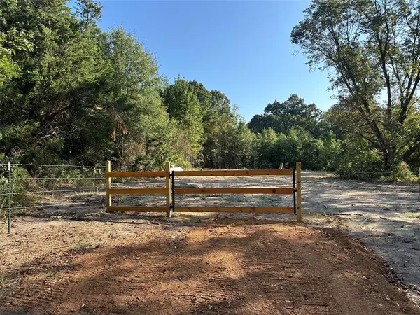 Gilmer, TX 75644,1st Tract 10AC Fm 852