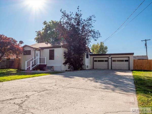 3322 E Iona Road, Idaho Falls, ID 83401