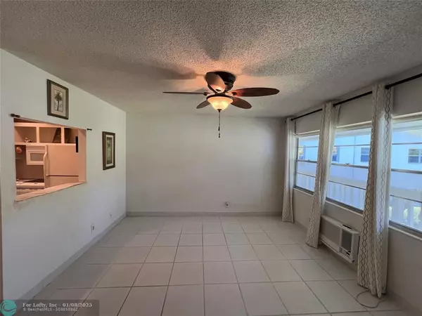 Deerfield Beach, FL 33442,454 Tilford U  #454