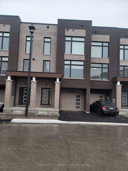 4 Queenpost DR, Brampton, ON L6Y 0B7