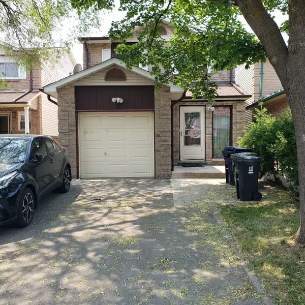 32 Briarwood AVE, Toronto W10, ON M9W 6G7