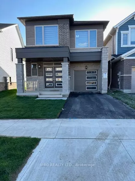 42 Milt Schmidt ST, Kitchener, ON N2R 0T2