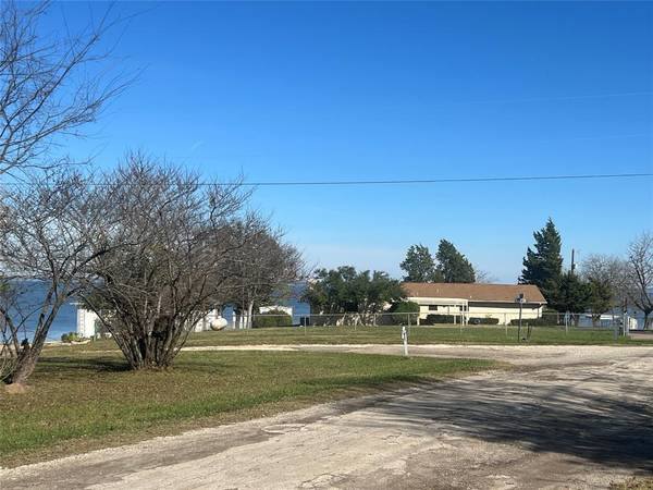 362 Vz County Road 3716, Wills Point, TX 75169