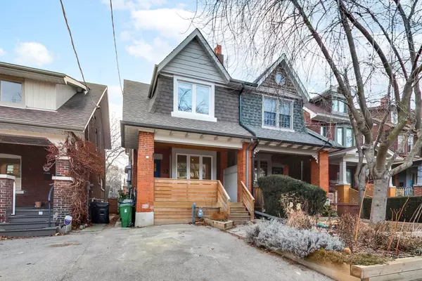 32 Appleton AVE, Toronto C03, ON M6E 3A5