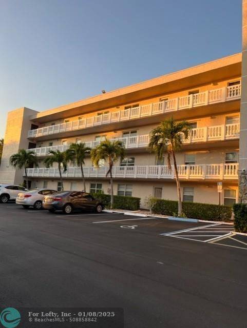 Dania Beach, FL 33004,315 SE 11th Ter  #203