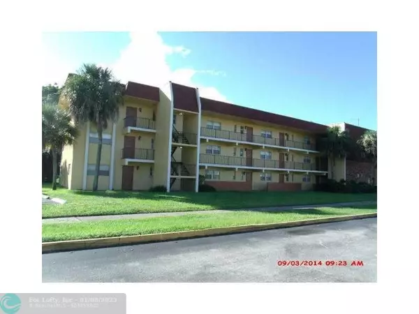 8000 Fairview Dr  #205, Tamarac, FL 33321