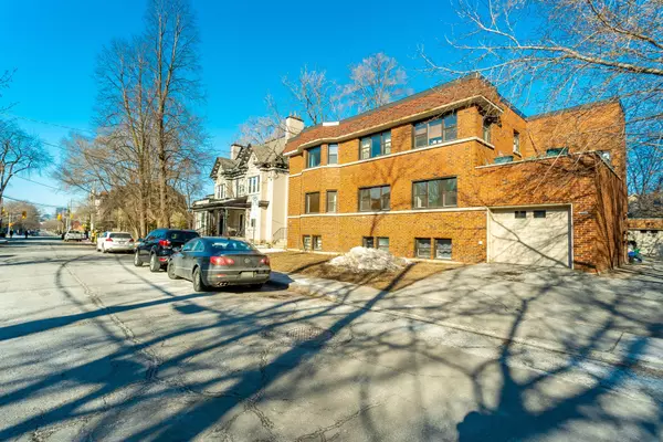 Ottawa, ON K1N 6K9,379 Stewart ST #Unit #1