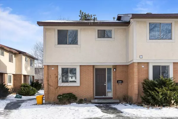 30 Glencoe ST #14, Ottawa, ON K2H 8S6