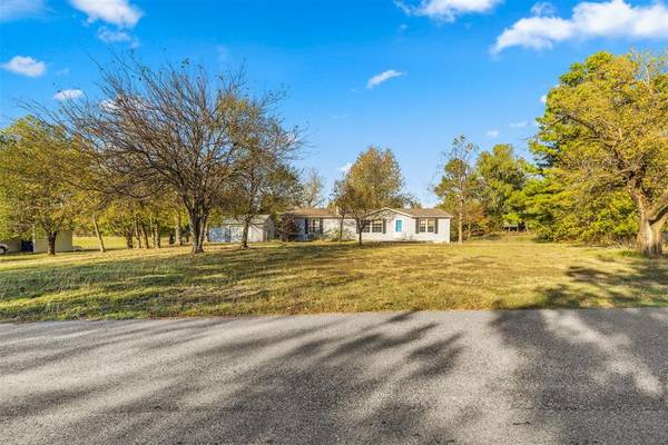 121 Englebretson Lane, Tuttle, OK 73089