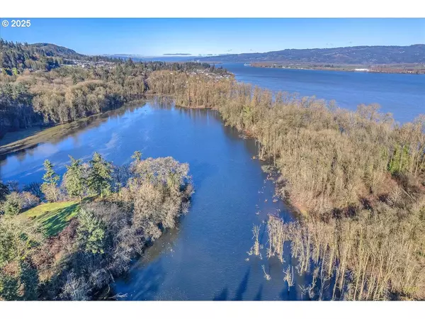 St Helens, OR 97051,300 MADRONA CT