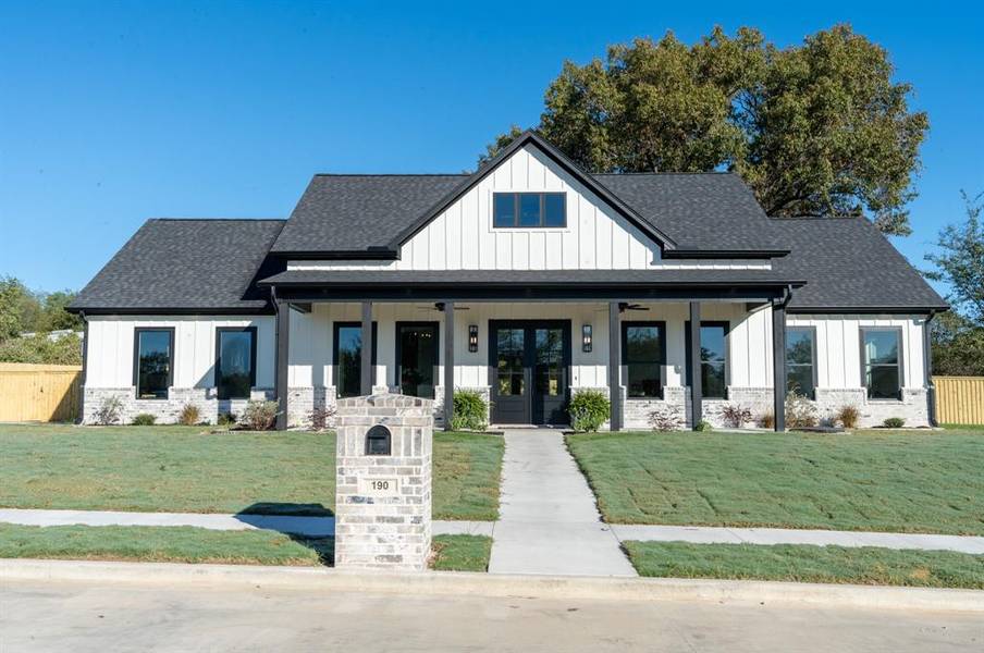 190 White N Gail, Bullard, TX 75757