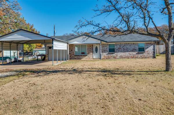 410 Hickorywood Street, Azle, TX 76020