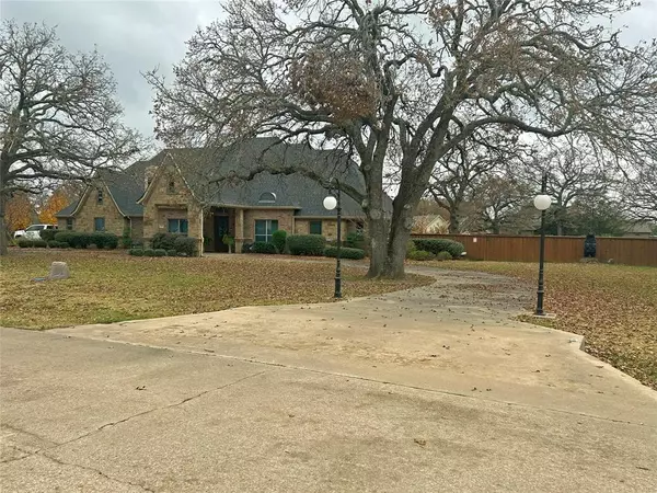 Kaufman, TX 75142,1044 S Bend Drive