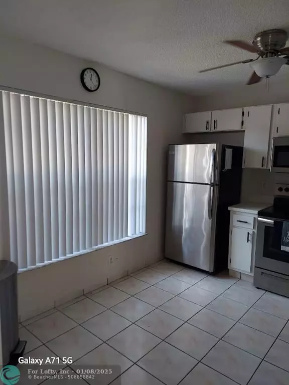 Pembroke Pines, FL 33026,10825 NW 3rd Ct  #18B-13 UNIT L