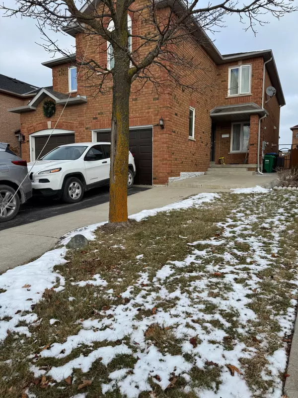 Mississauga, ON L5N 7H4,7049 GRAYDON CT