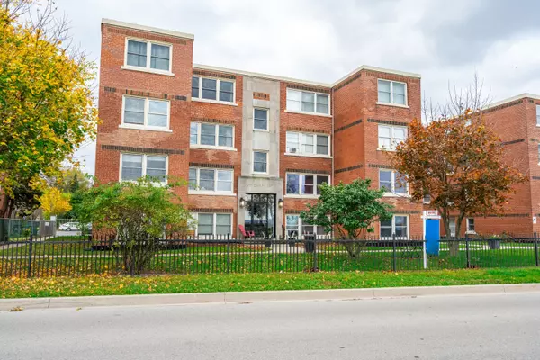 Hamilton, ON L8V 3Y6,5 East 36th ST #407C