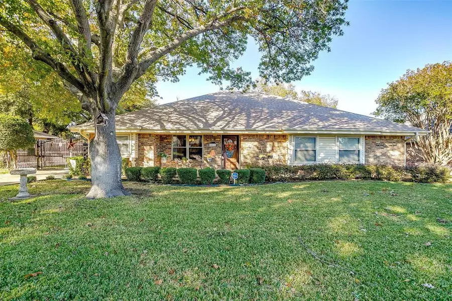 4416 Quail Hollow Road, Fort Worth, TX 76133