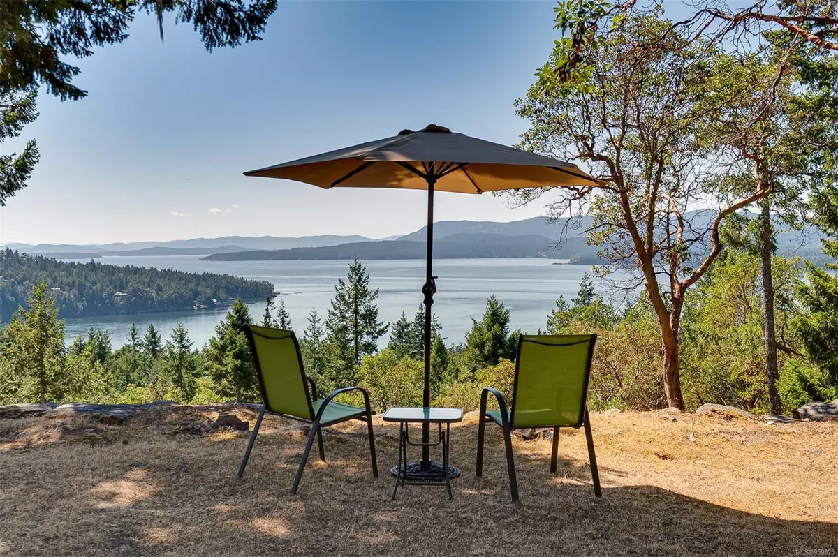 Mayne Island, BC V0N 2J2,332 Deacon Hill Rd