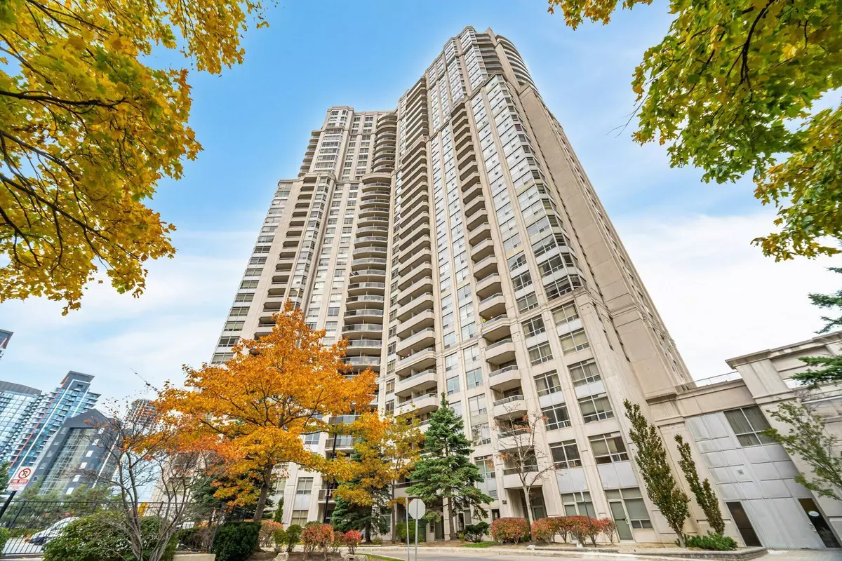 Mississauga, ON L5R 3Z5,35 Kingsbridge Garden CIR #1705