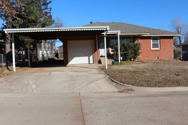 105 E Coe Drive, Midwest City, OK 73110