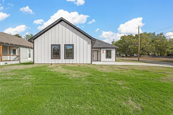 901 W Ford Street, Denison, TX 75020