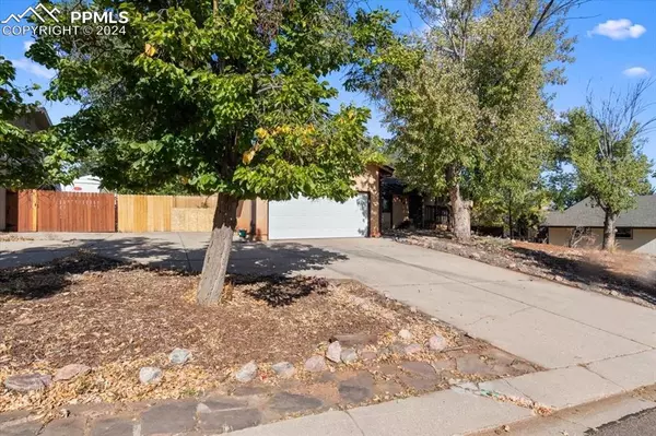 330 Crystal Hills BLVD,  Manitou Springs,  CO 80829