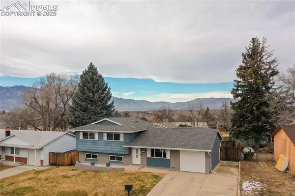 1512 Saratoga DR, Colorado Springs, CO 80910