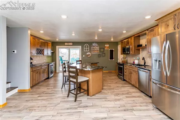 Colorado Springs, CO 80910,1512 Saratoga DR