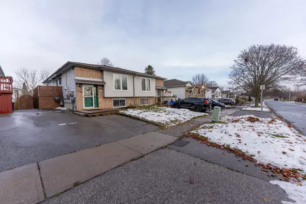 60 John Scott CT, Clarington, ON L1C 4L1