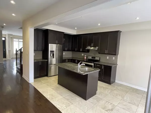 Mississauga, ON L5M 0Y5,3905 Arvona PL