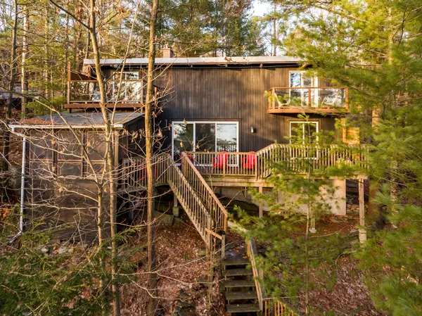 Muskoka, ON P1H 1B3,148 GOLDEN PHEASANT DR