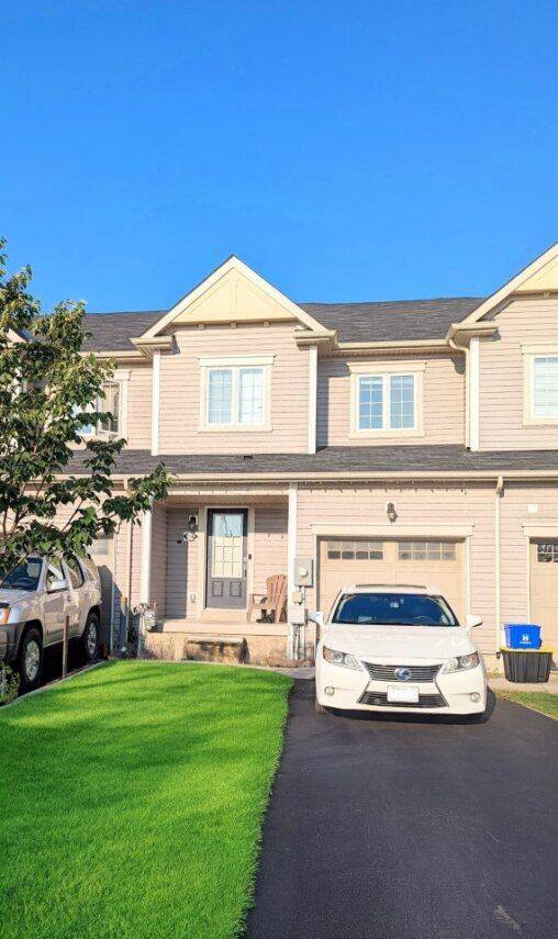 158 Esther CRES W, Thorold, ON L3B 0G8