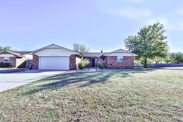 2727 S Charles Drive, El Reno, OK 73036