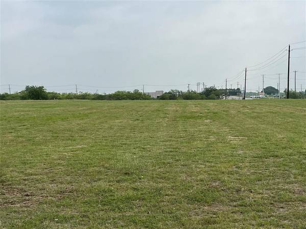 200 Martingale Drive, Oak Point, TX 75068