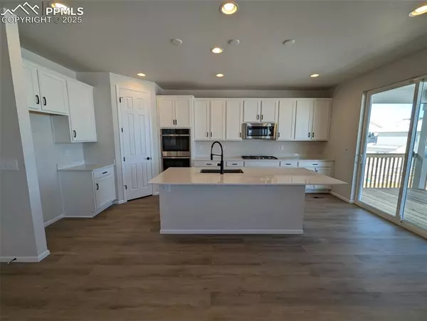 Colorado Springs, CO 80927,5765 Mammoth LN