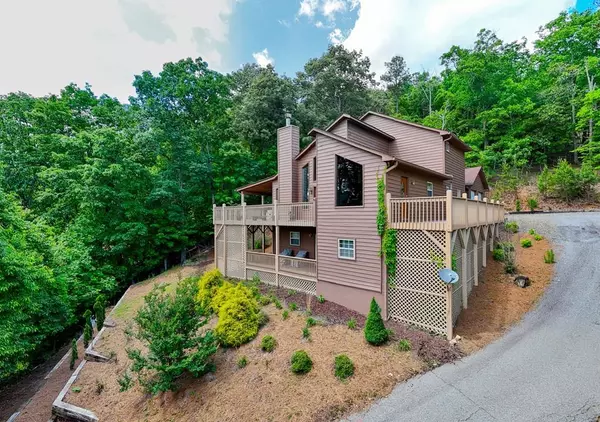 1359 Five Forks Drive, Murphy, NC 28906