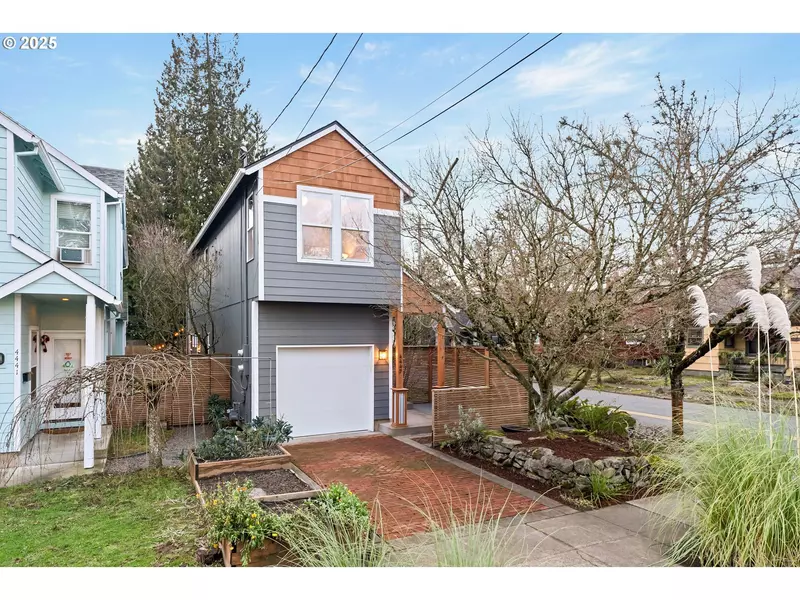 4447 NE 35TH PL, Portland, OR 97211