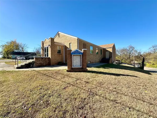 430 N Center Avenue, Shawnee, OK 74801