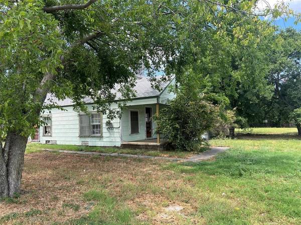 501 N Miller Street,  Decatur,  TX 76234