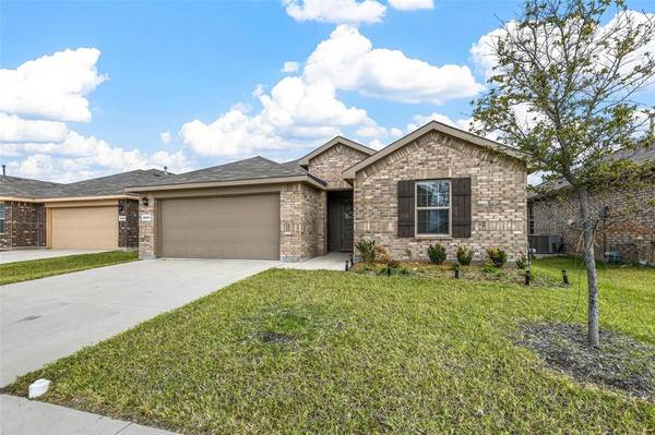 16524 Milwaukee Street, Justin, TX 76247