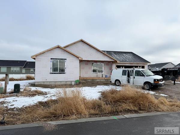 4940 Pierce Ave, Chubbuck, ID 83202