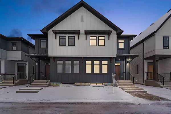 52 Ricardo Ranch AVE SE, Calgary, AB T3M 3Z4