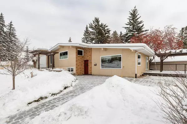 4236 Chippewa RD Northwest, Calgary, AB T2L 1A3