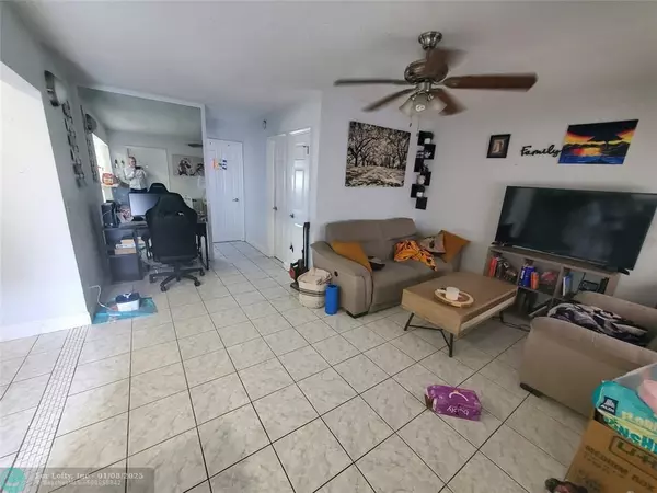 Pompano Beach, FL 33062,1021 NE 24th Ave  #30