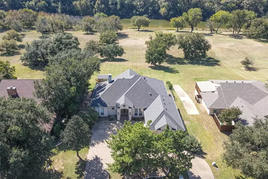 9304 Ravenswood Road, Granbury, TX 76049