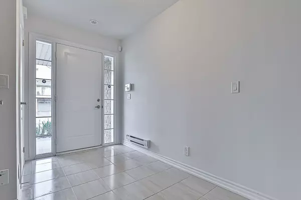 Oshawa, ON L1L 0G5,61 Tabaret CRES