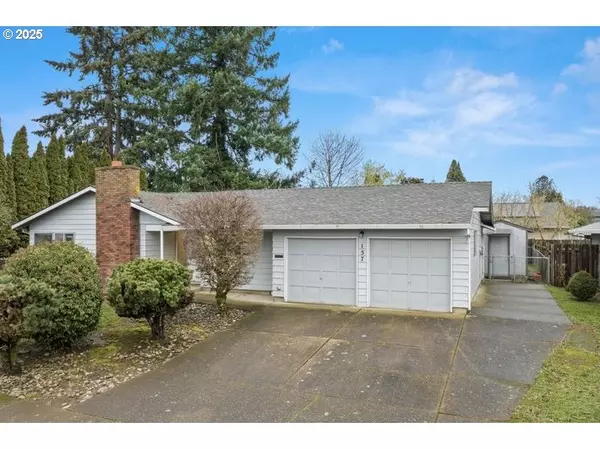 157 NE 40TH AVE, Hillsboro, OR 97124