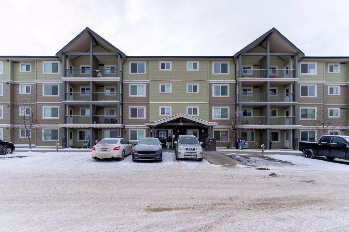 Calgary, AB T3N 0V2,181 Skyview Ranch MNR Northeast #2312