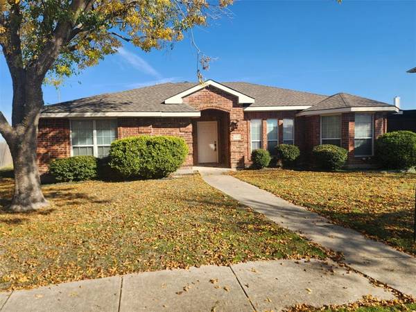 203 Happy Trails Court, Allen, TX 75002